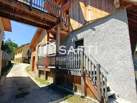 vente maison 6 pièces 160 m² à la bréole (04340)  475 000 €