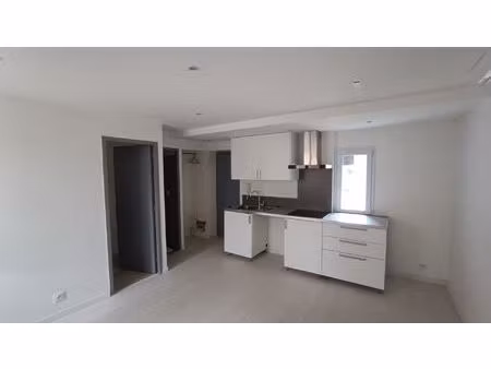 appartement cabasse 2 pièce(s) 28.50m² avec cave