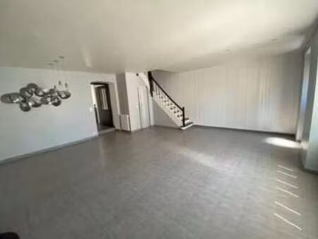 vente maison à saint-léger-les-vignes (44710) : à vendre / 99m² saint-léger-les-vignes