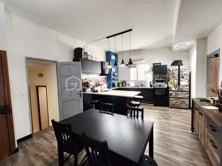 t2 de 60 m² à cadenet – calme  lumineux et sans travaux