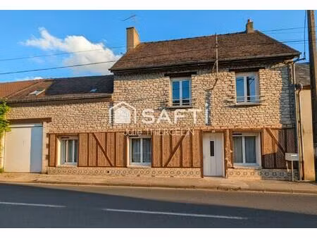 maison avec 4 chambres et un garage