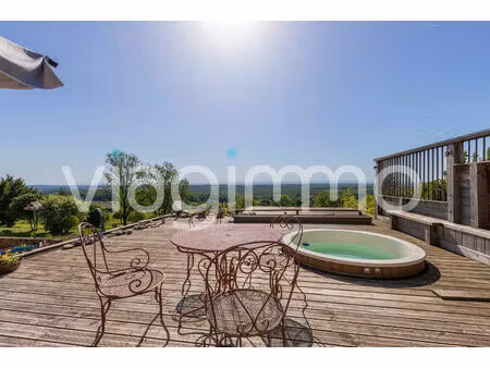 maison avec chambres d'hôtes à saint vallier 380 m²
