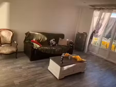 location meublée appartement 2 pièces 82 m² à roussillon (38150)  1 050 €