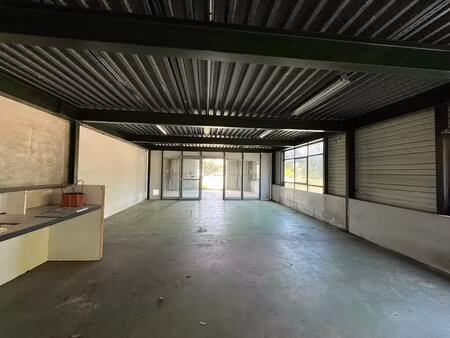 vente entrepôt beautiran 33640 450m²