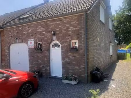 a saisir ! jolie maison avec garage & jardin