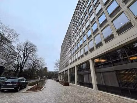 office space of 113 m² available for rent in la hulpe
