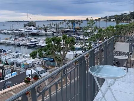 bail etudiant 2 pieces golfe juan front de mer
