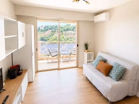 studio meublé 17m² vue mer – villeneuve-loubet – bail étudiant 14/09 au 30/05