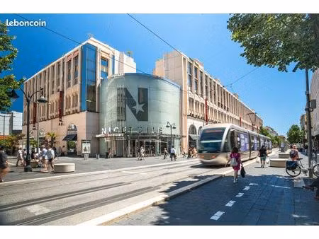 place de parking premium - nice etoile - centre-ville - couverte - securisee - video-surve