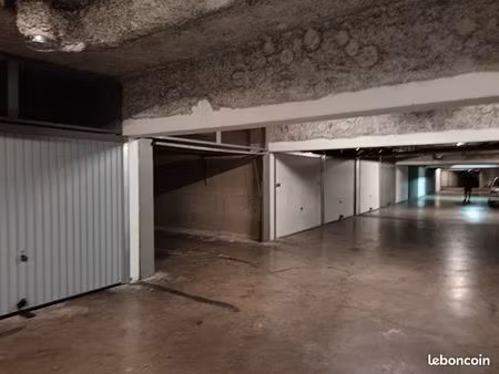 box a vendre nice fabron 06200