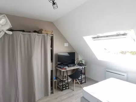 location studio meublé