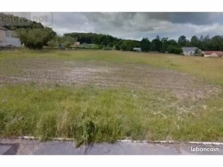 terrain 450 m² pomacle