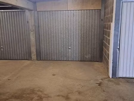 garage à louer