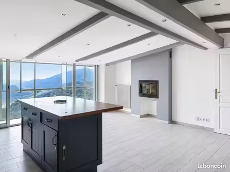 duplex 4 pièces 95 m²