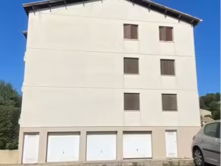 garage à louer sur la penne