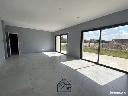 villa 4 pièces 101 m²