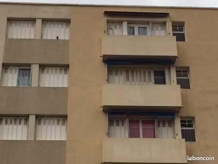 appartement standard traversant