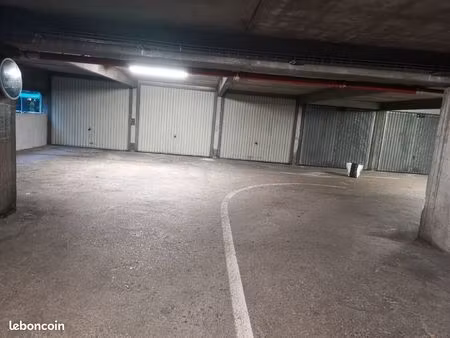garage fermé lyon 2iem