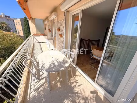 studio 4 pièces 96 m²