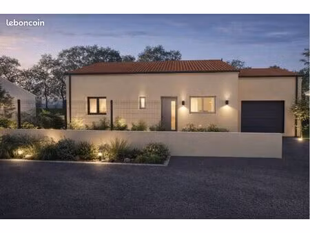 maison neuve plain-pied 85 m² à sénas terrain viabilisé 447 m² en lotissement avec garage 