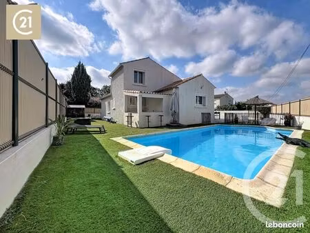 villa 5 pièces 123 m²