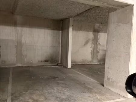 location place de parking souterraine résidence porte des sables