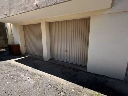 box / garage