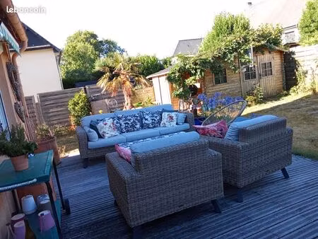 maison atypique en centre-ville de chartres-de-bretagne – 350 000 net vendeur