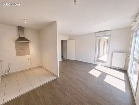 appartement 3 pièces 60 m²