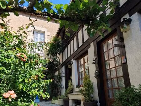 maison typique du berry - centre ville