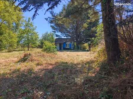 terrain de loisirs avec maisonnette cadastrée - bouesse (36)