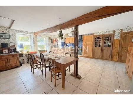 maison 3 pièces 150 m²