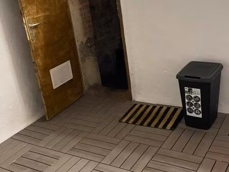 cave 10m2 bas sablons