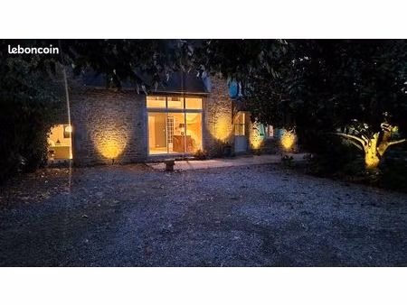 maison 3 ch 2 bureau piscine 160 m2 1500m terrain lacs