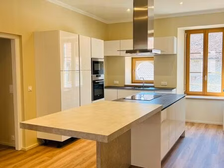 appartement . 3 pieces . 95m²
