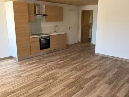 à louer appartement t4 en duplex