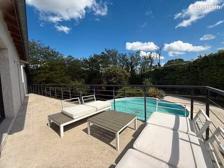 maison 5 pièces 106 m²