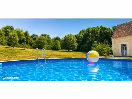 propriété exceptionnelle d'1.6 hectares avec forêt  clôturé  maison avec piscine  puit...