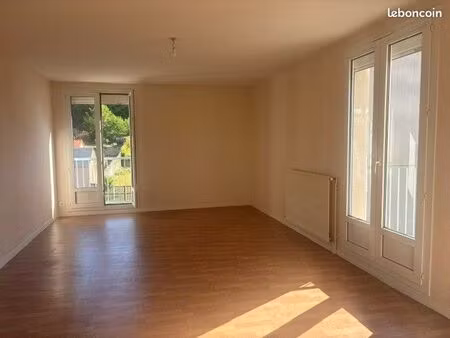 appartement 3 pièces 74 m²