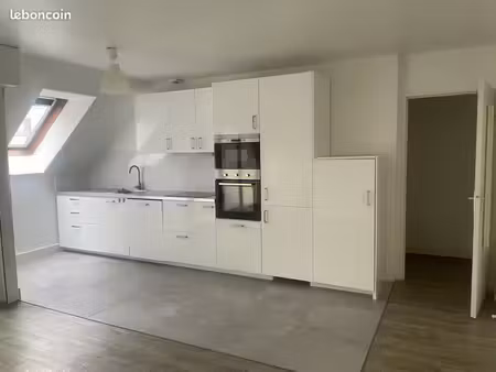 t2 45m2 face clinique st vincent