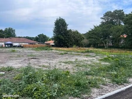 terrain 1 302 m² castets
