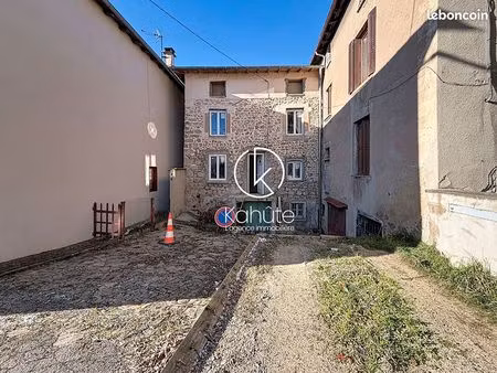 maison de village 3 pièces 108 m²