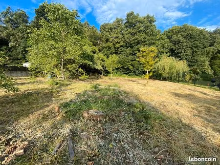 terrain viabilisé 690m2