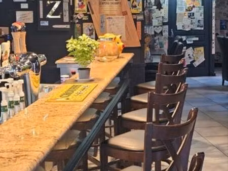 affaire rare – bar avec terrasse – centre-ville firminy