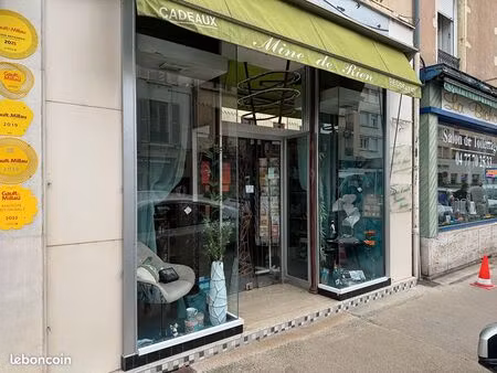 local commercial 79 m² le coteau