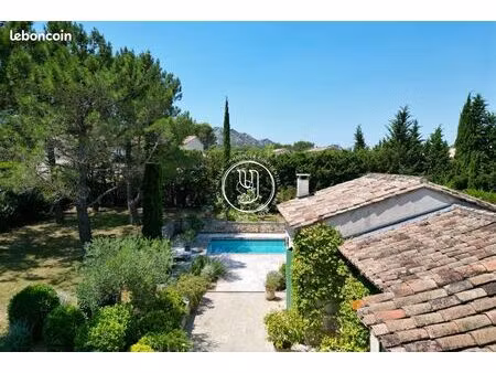 maison 5 pièces 207 m²