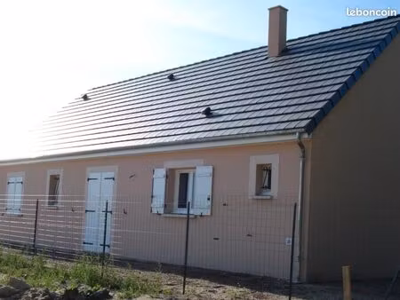 maison récente f4