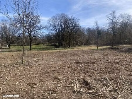 terrain 1380 m² la marre