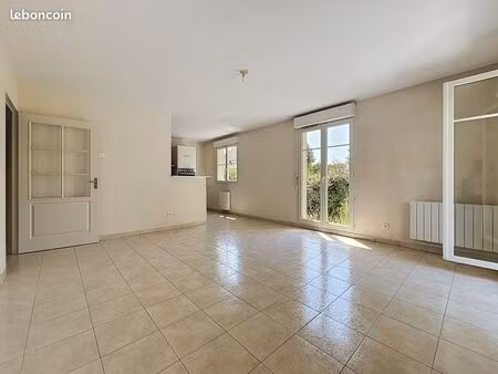appartement avec jardin et place de parking