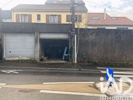 parking/box 15 m² nantes